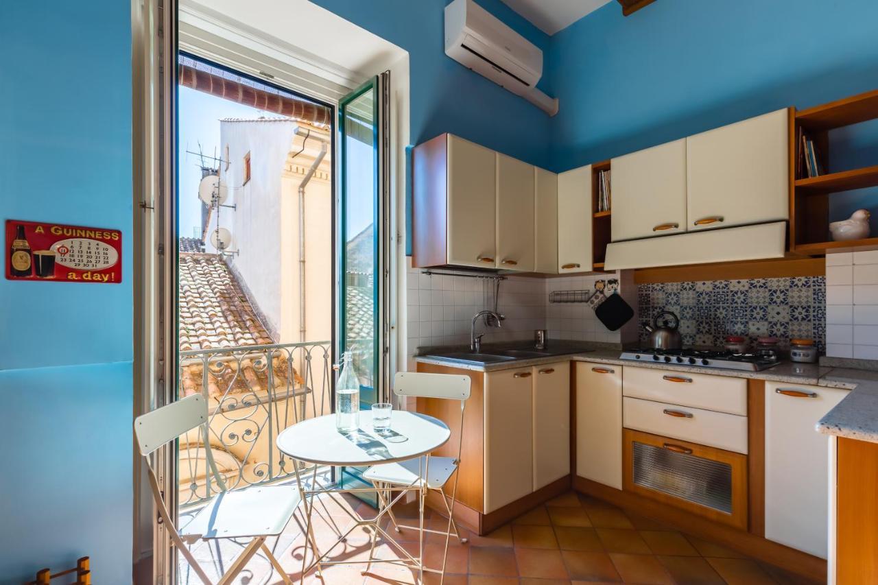 Casa 45 Apartment Salerno Exterior photo
